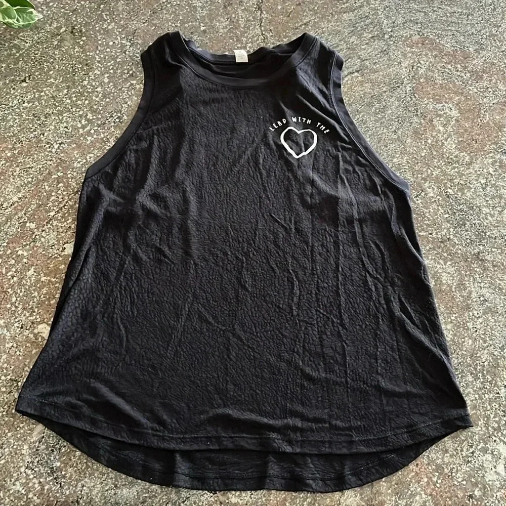 Lulu lemon black tank top racerback lead with the heart women's size 6